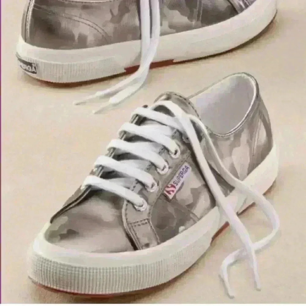 Superga Silver Metallic Camo Lace Up Sneakers  Women’s 8.5 Men’s 7